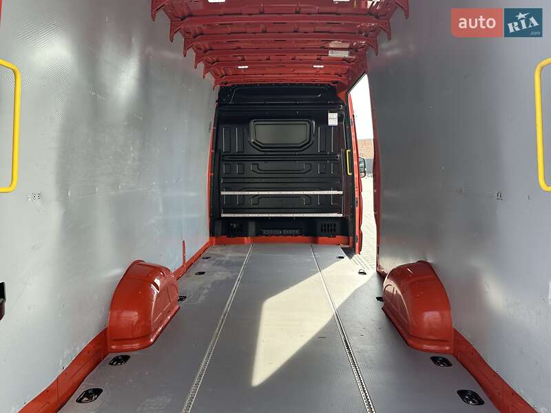 Вантажний фургон MAN TGE 2023 в Чернівцях