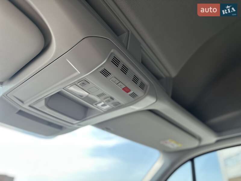 Вантажний фургон MAN TGE 2023 в Чернівцях