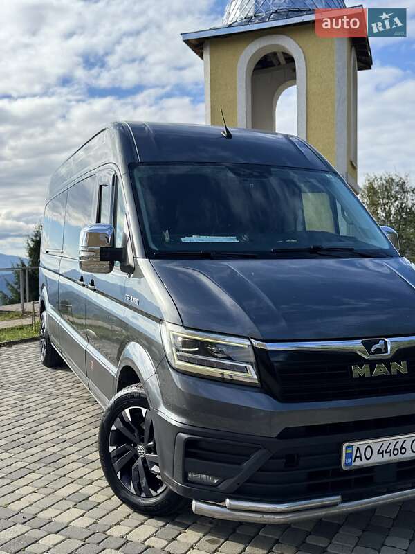 Мікроавтобус MAN TGE 2017 в Міжгір'ї