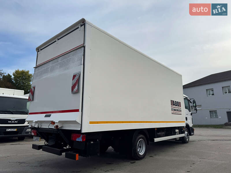 Грузовой фургон MAN TGL 2016 в Ровно