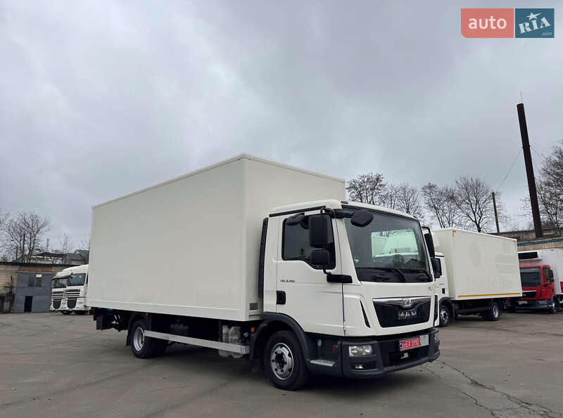 Грузовой фургон MAN TGL 2016 в Ровно