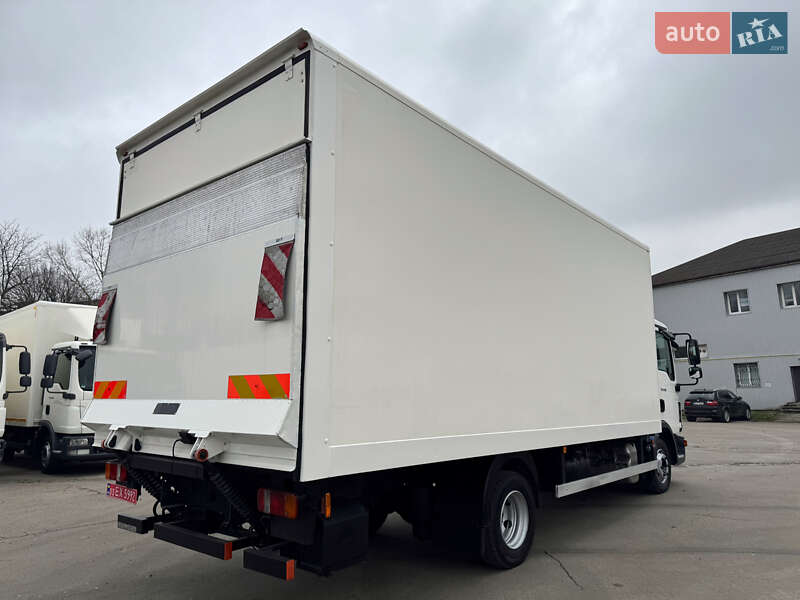 Грузовой фургон MAN TGL 2016 в Ровно