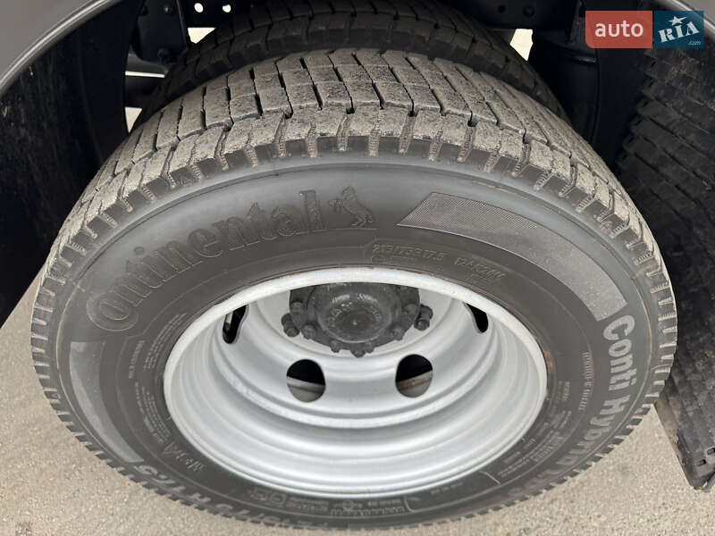 Грузовой фургон MAN TGL 2016 в Ровно