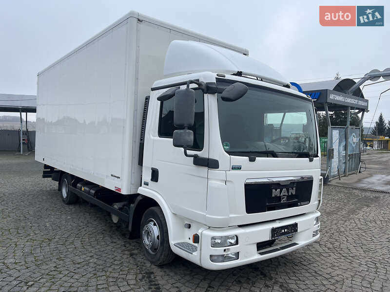 Грузовой фургон MAN TGL 2010 в Бучаче