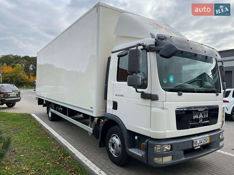 Грузовой фургон MAN TGL 2011 в Луцке
