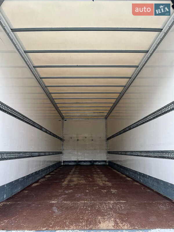 Грузовой фургон MAN TGL 2011 в Луцке