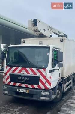 Автовышка MAN TGL 2009 в Киеве