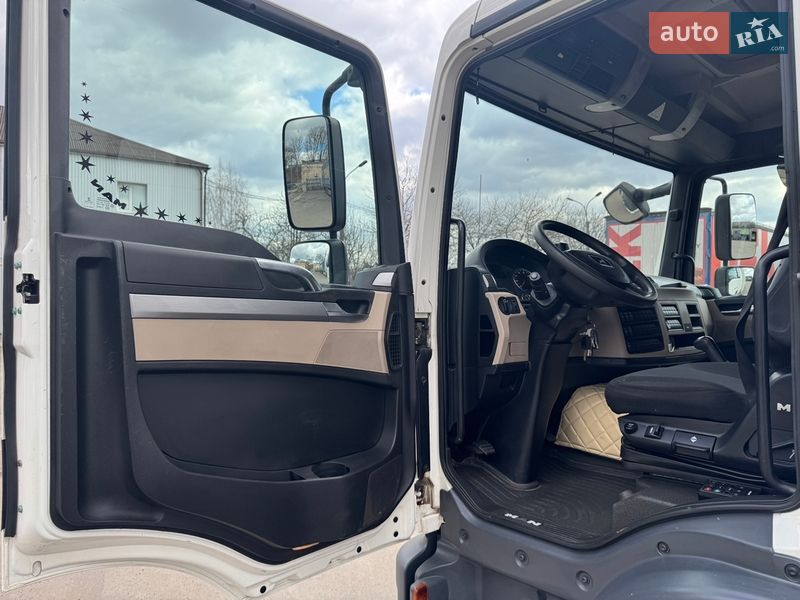 Грузовой фургон MAN TGL 2020 в Ровно