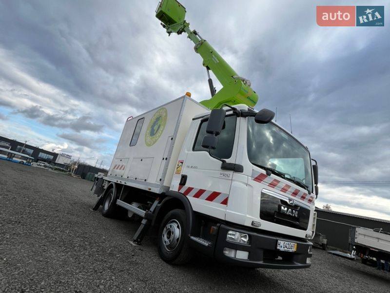 Автовышка MAN TGL 2013 в Луцке