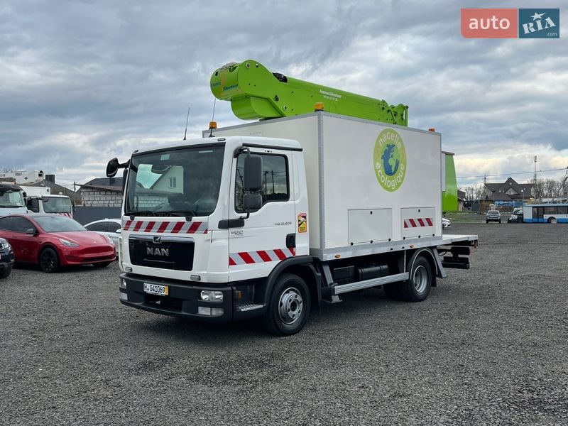 Автовышка MAN TGL 2013 в Луцке