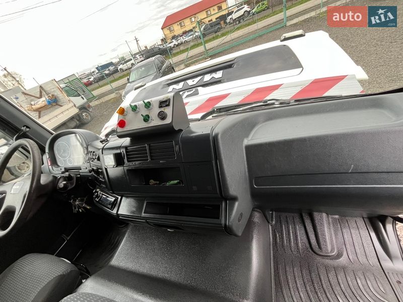 Автовышка MAN TGL 2013 в Луцке