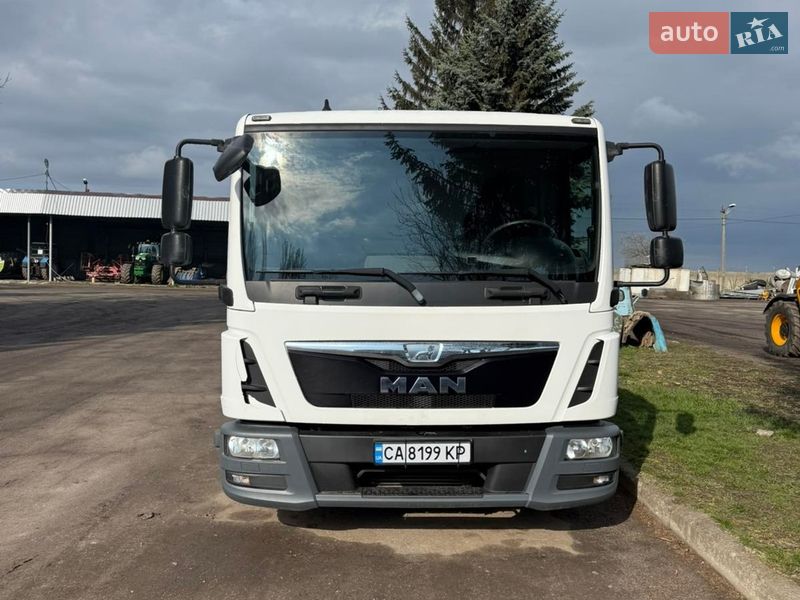 Цистерна MAN TGL 2015 в Оратові