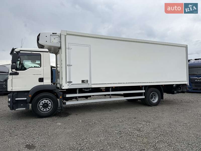 Вантажний фургон MAN TGM 2015 в Луцьку