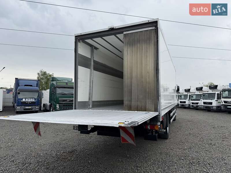 Вантажний фургон MAN TGM 2015 в Луцьку