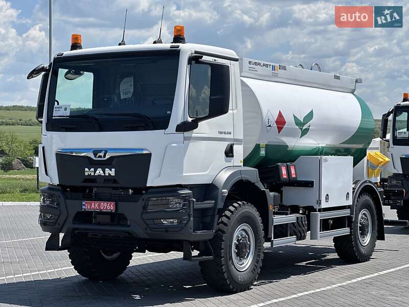 Бензовоз MAN TGM 2025 в Черновцах