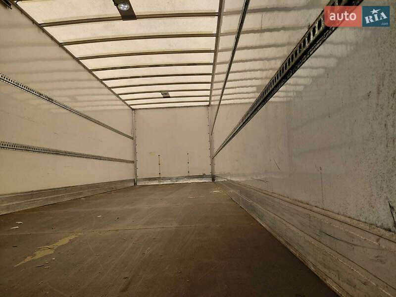 Вантажний фургон MAN TGM 2018 в Бучачі