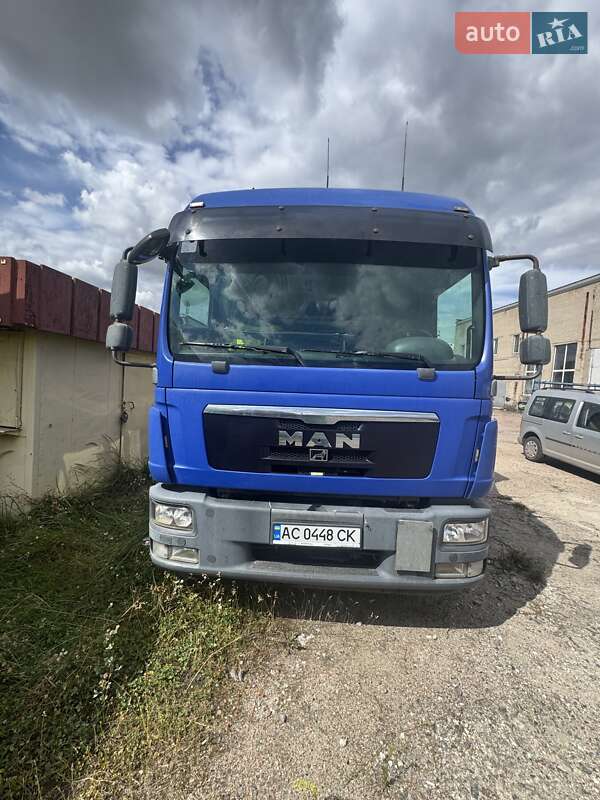 Тентований MAN TGM 2012 в Нововолинську