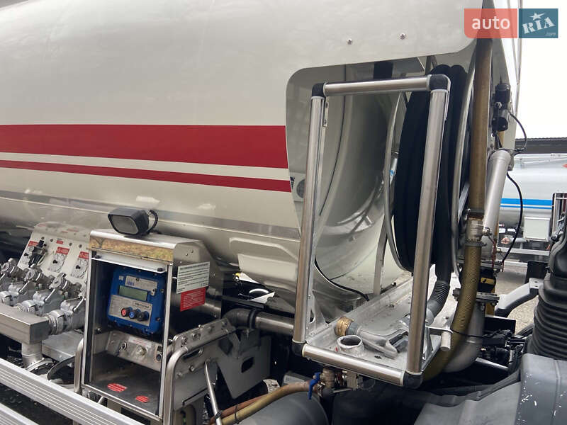 Бензовоз MAN TGM 2012 в Тернополе