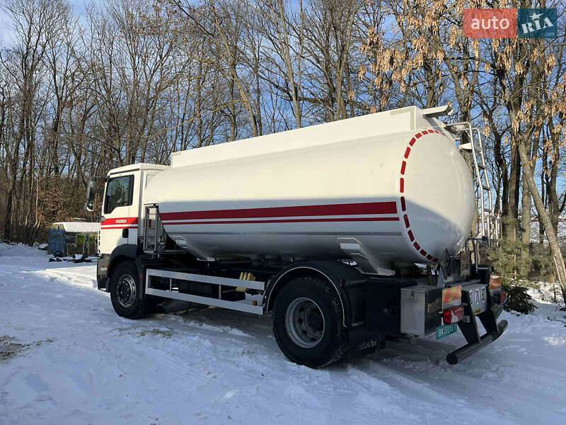 Бензовоз MAN TGM 2012 в Тернополе