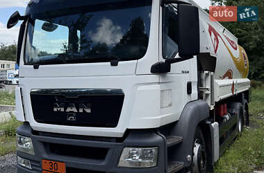 Бензовоз MAN TGS 2011 в 