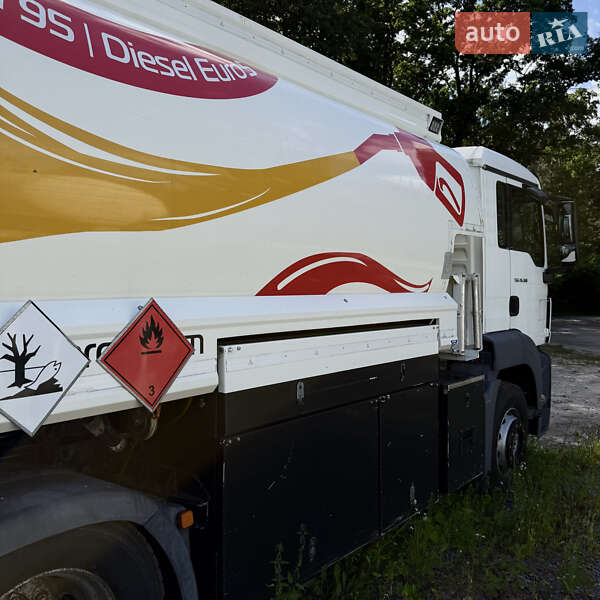 Бензовоз MAN TGS 2011 в Шептицькому