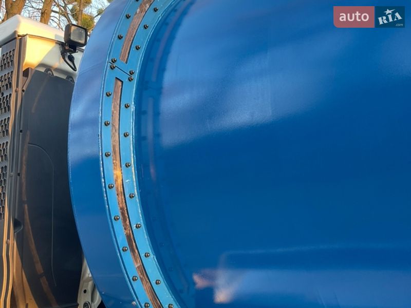 Машина  асенізатор (вакуумна) MAN TGS 2012 в Чернівцях