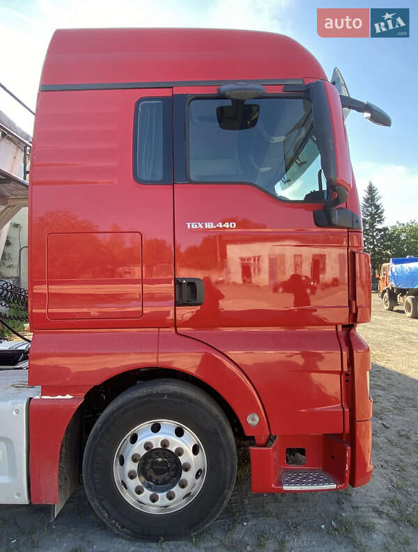 Самосвал MAN TGX 18.440 2015 в Черновцах
