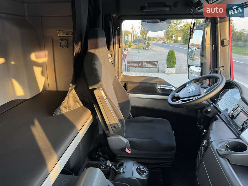 Тягач MAN TGX 18.440 2015 в Лопатине фото 67 Тягач MAN TGX 18.440 2015 в Лопатине