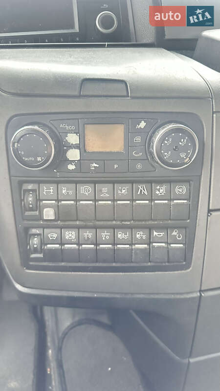 Тягач MAN TGX 18.480 2015 в Києві фото 14 Тягач MAN TGX 18.480 2015 в Києві