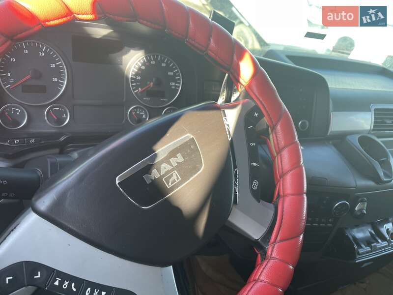 Контейнеровоз MAN TGX 2012 в Кропивницькому