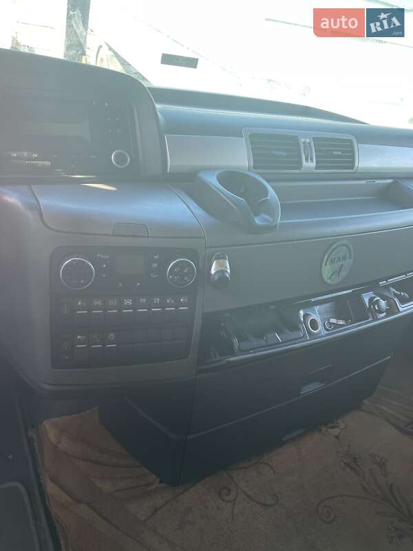 Контейнеровоз MAN TGX 2012 в Кропивницькому