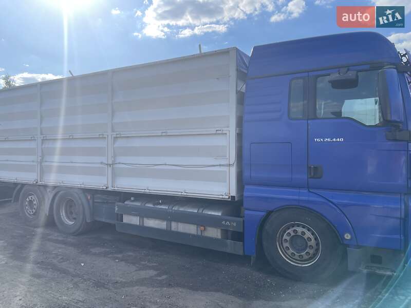 Контейнеровоз MAN TGX 2012 в Кропивницькому