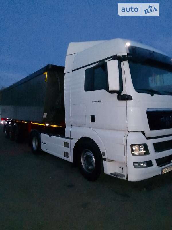 Самосвал MAN TGX 2011 в 