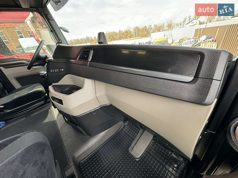 Контейнеровоз MAN TGX 2021 в Луцьку