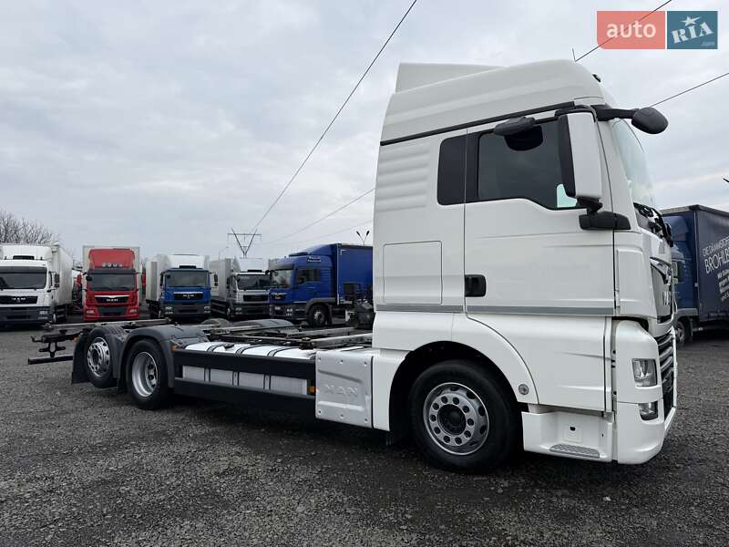 Контейнеровоз MAN TGX 2020 в Луцьку