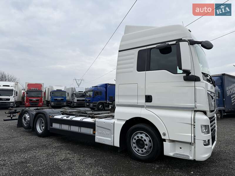 Контейнеровоз MAN TGX 2020 в Луцьку