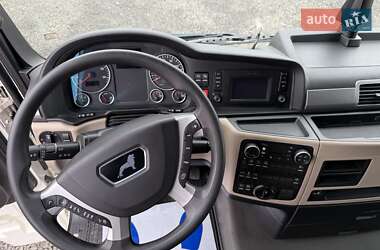 Контейнеровоз MAN TGX 2020 в 