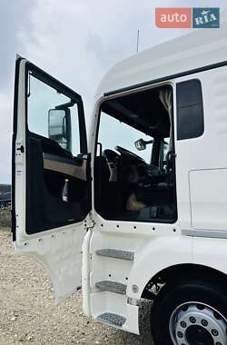 Контейнеровоз MAN TGX 2020 в 
