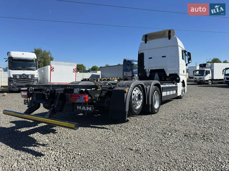 Контейнеровоз MAN TGX 2020 в Луцьку