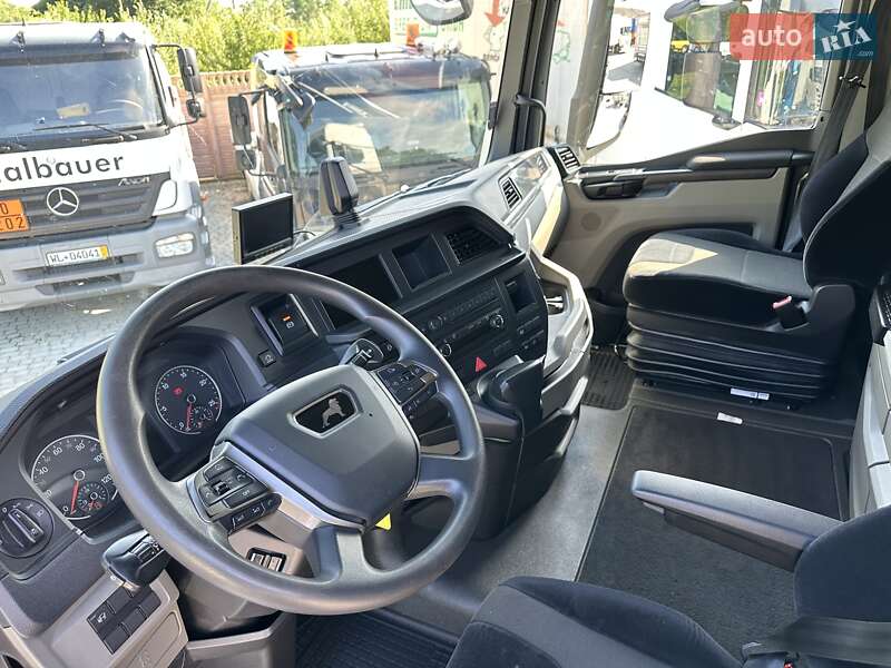 Контейнеровоз MAN TGX 2021 в Заліщиках