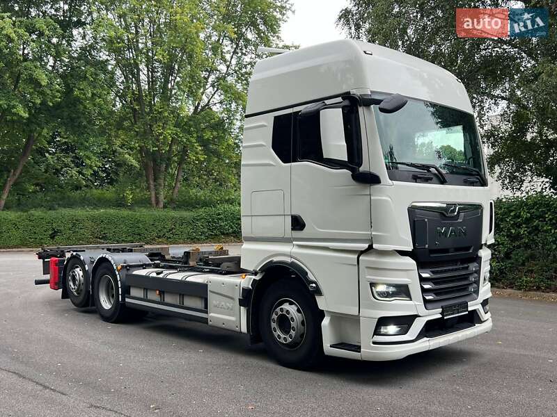 Контейнеровоз MAN TGX 2021 в Чернівцях