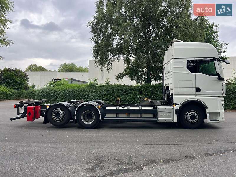 Контейнеровоз MAN TGX 2021 в Чернівцях