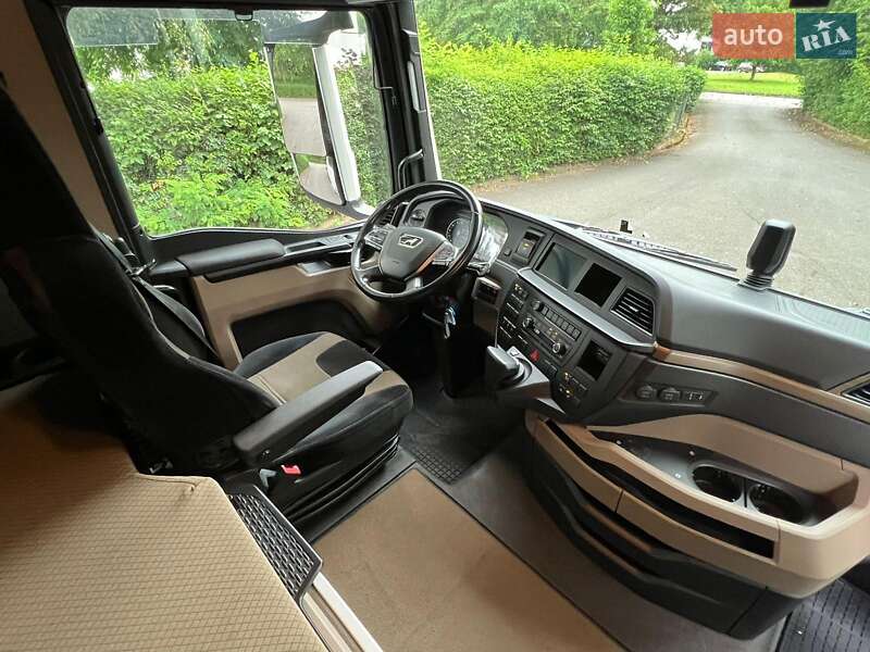 Контейнеровоз MAN TGX 2021 в Чернівцях