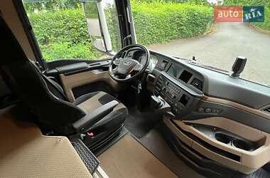 Контейнеровоз MAN TGX 2021 в 