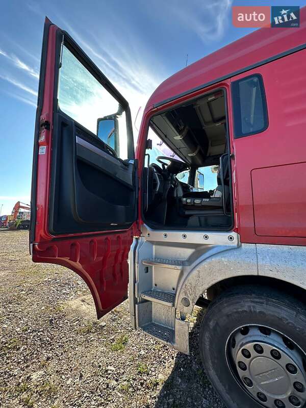 Контейнеровоз MAN TGX 2009 в Києві
