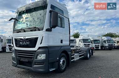 Контейнеровоз MAN TGX 2020 в 