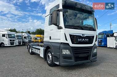 Контейнеровоз MAN TGX 2020 в 