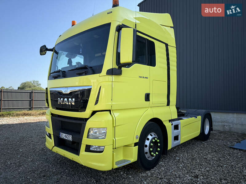 Тягач MAN TGX 2016 в 