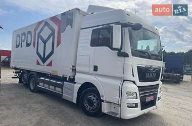 Контейнеровоз MAN TGX 2020 в 