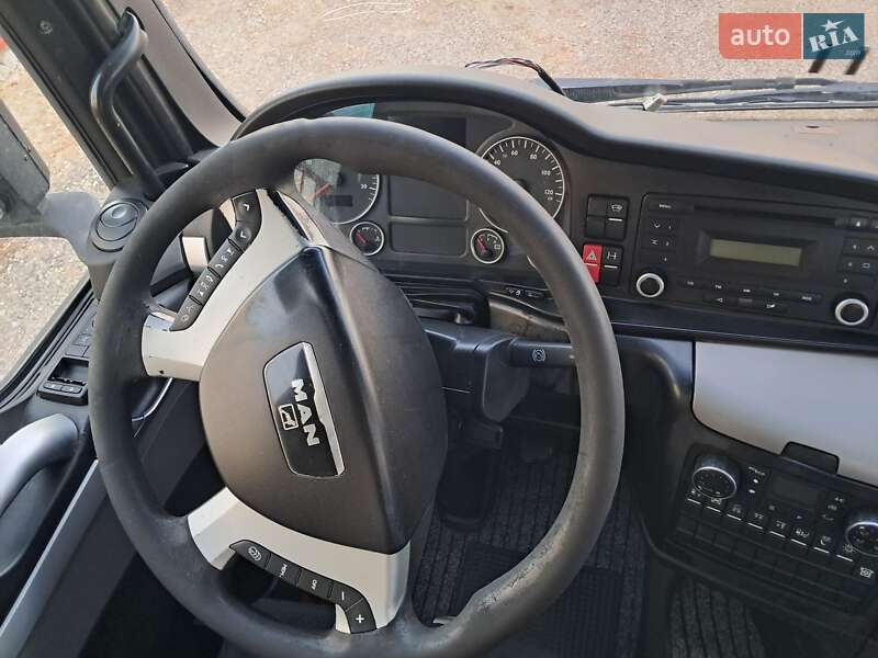 Тентований MAN TGX 2010 в Романківцях